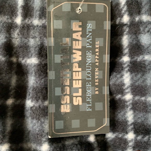 NWT Men’s PJ pants - Picture 2 of 3